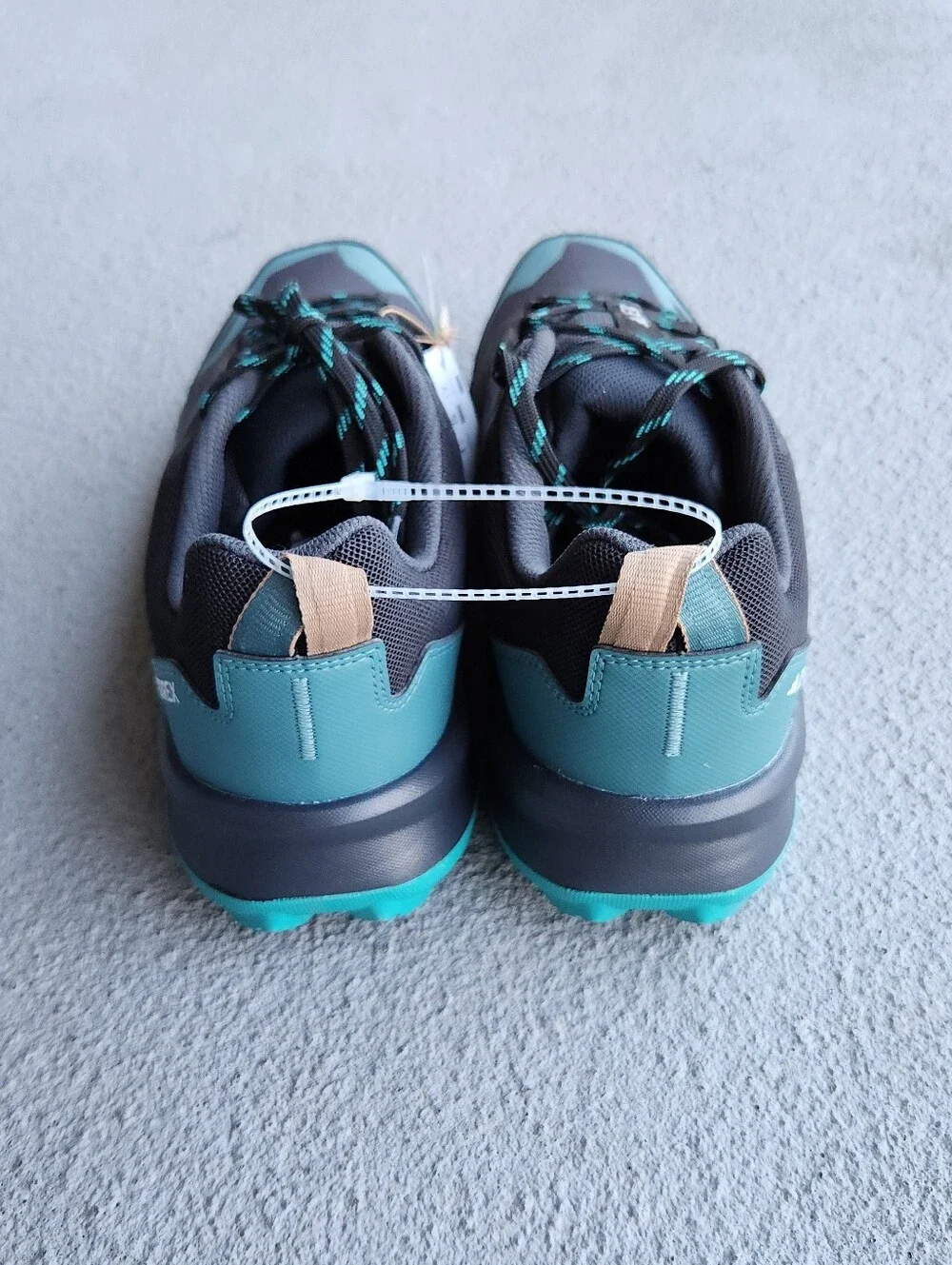 ADIDAS Terrex Skychaser AX5 Gore-tex Hiking Shoes Mens 11 US Blue Green JQ2209